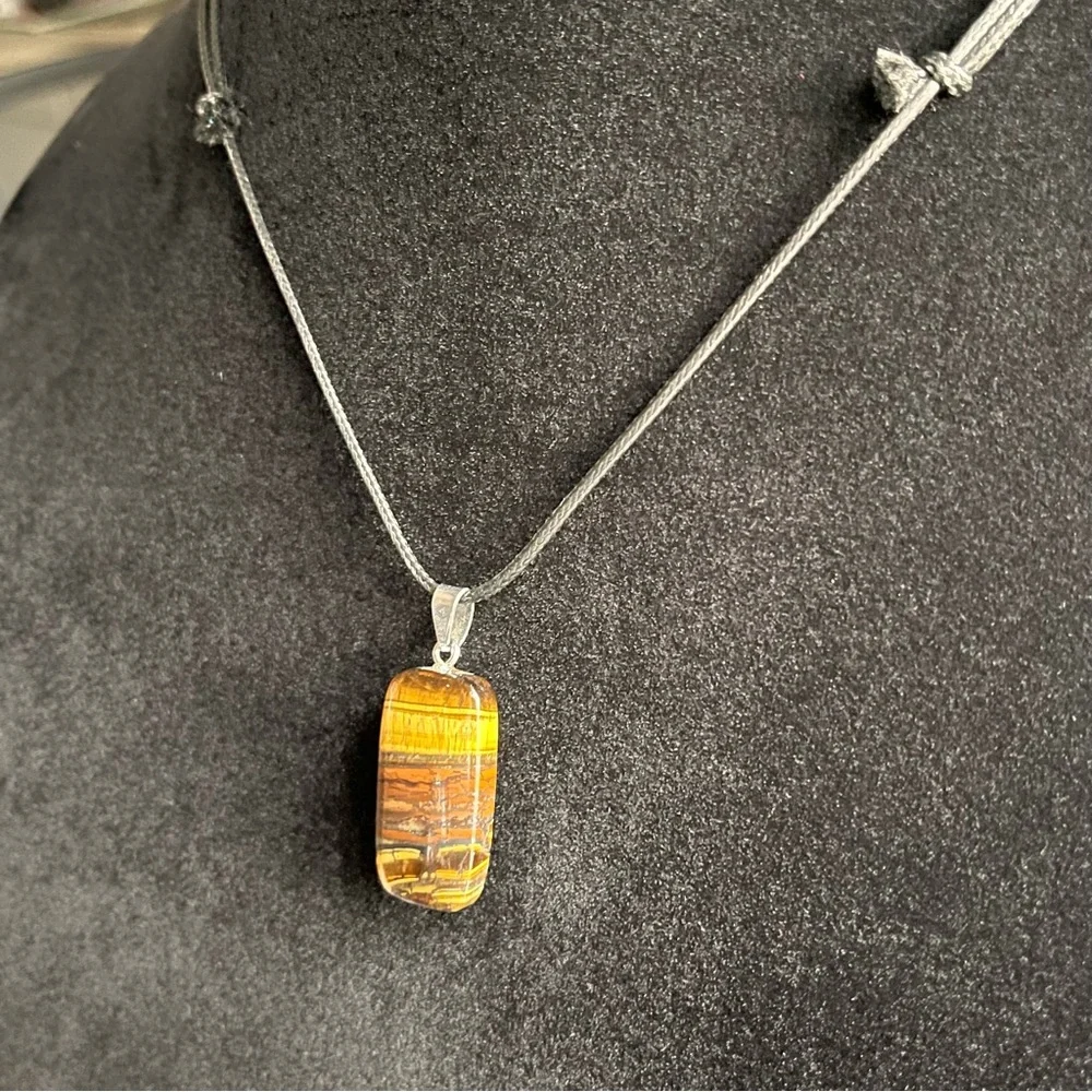 Tiger eye stone pendant adjustable cord necklace - Picture 4 of 8